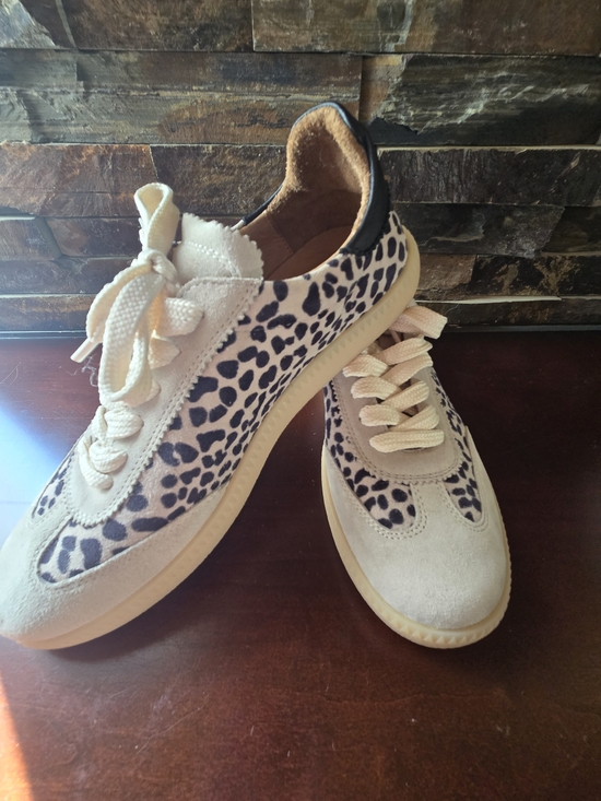Biza Shoes - Biza Neutral Leopard-Print Suede Casual Sneakers